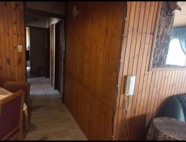 4 BEDROOM HOUSE FOR SALE IN VAN DYK PARK